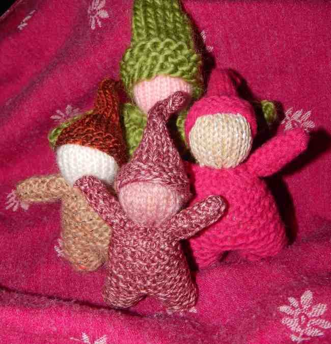 Mignons petits gnomes tricotÃ©s