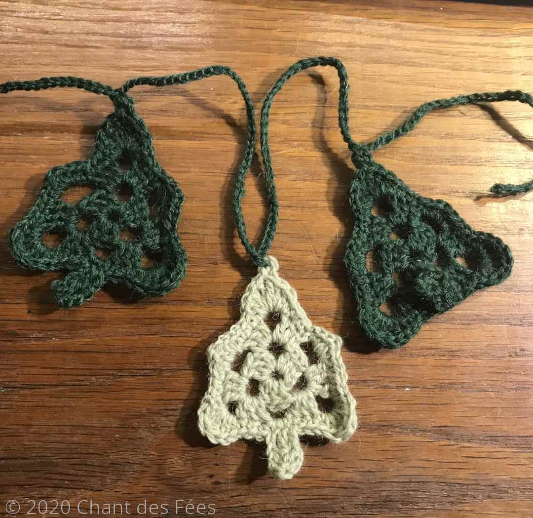 sapins crochetés